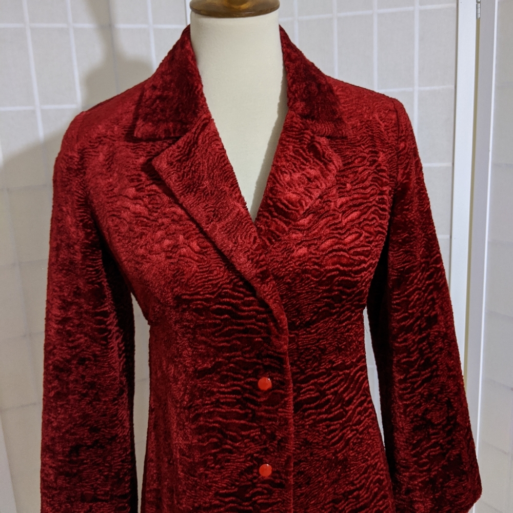 SOLD Vintage Coat Italian Red Velvet FIRM PRICE - Picture 2 of 9